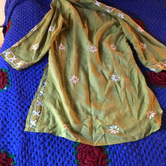 ‼️SOLD‼️$15 Gorgeous Cotton Tunic - Picture 3 of 4